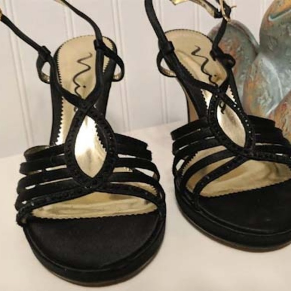 Vintage black heels by Nina - Size 6 - Picture 3 of 6